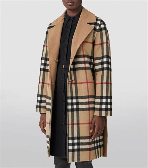 what is a burberry coat